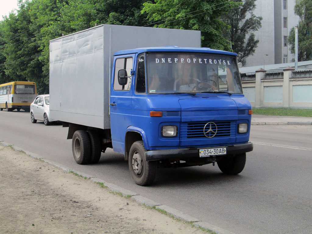 Днепропетровская область, № 034-30 АВ — Mercedes-Benz T2 ('1967)