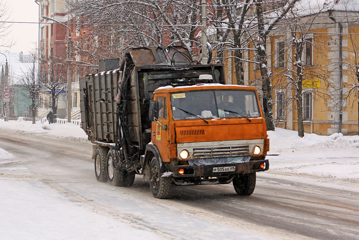 Тверская область, № Р 505 АЕ 69 — КамАЗ-53213