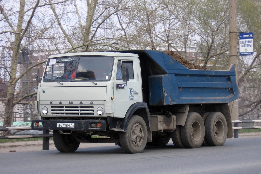 Томская область, № В 671 ЕМ 70 — КамАЗ-55111 [551110]