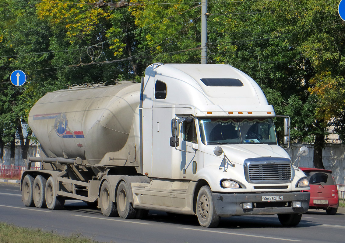 Нижегородская область, № В 568 ВХ 152 — Freightliner Columbia