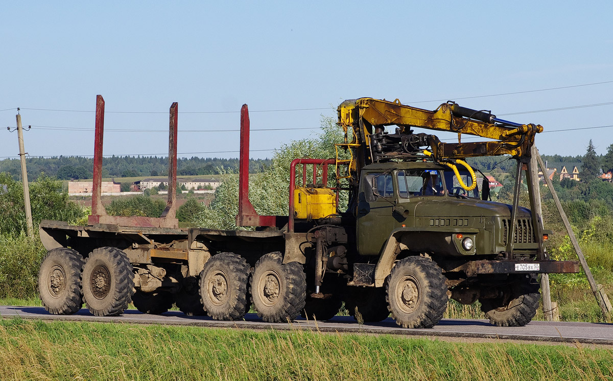 Московская область, № Е 705 ВХ 50 — Урал-43204