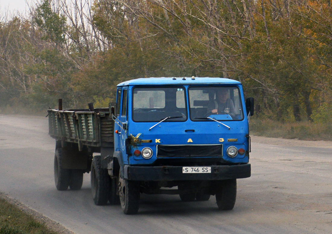 Павлодарская область, № S 746 SS — КАЗ-608В
