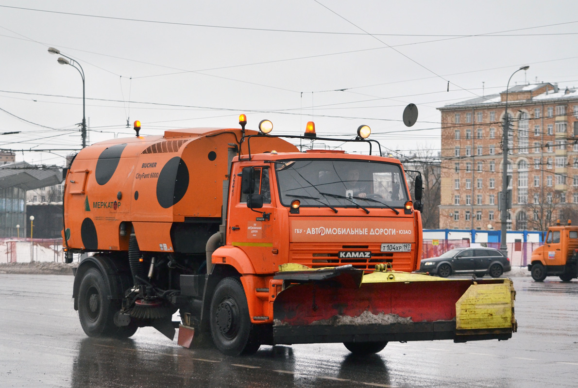 Москва, № 241 — КамАЗ-53605 (общая модель)