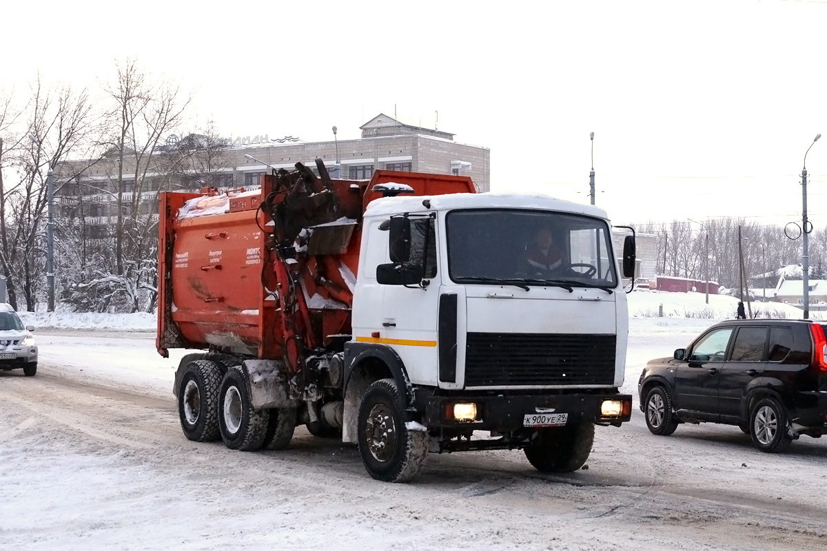 Архангельская область, № К 900 УЕ 29 — МАЗ-6303A5