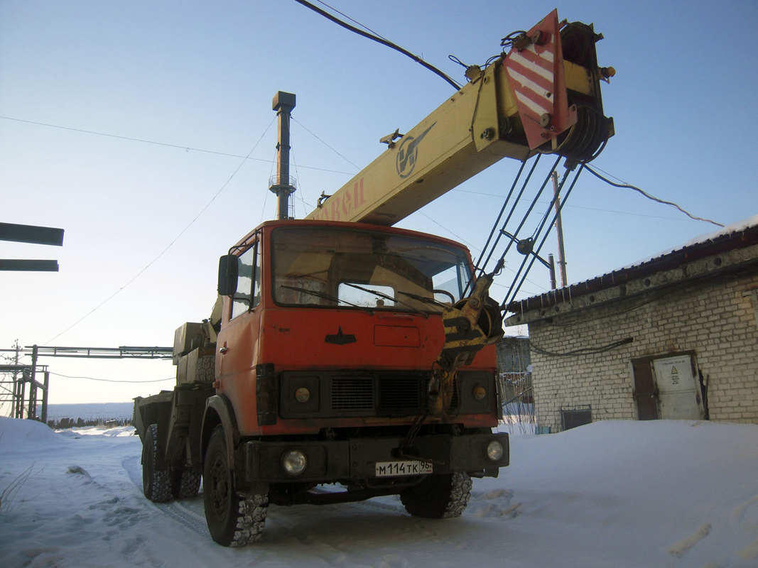 Свердловская область, № М 114 ТК 96 — МАЗ-5337 [533700]