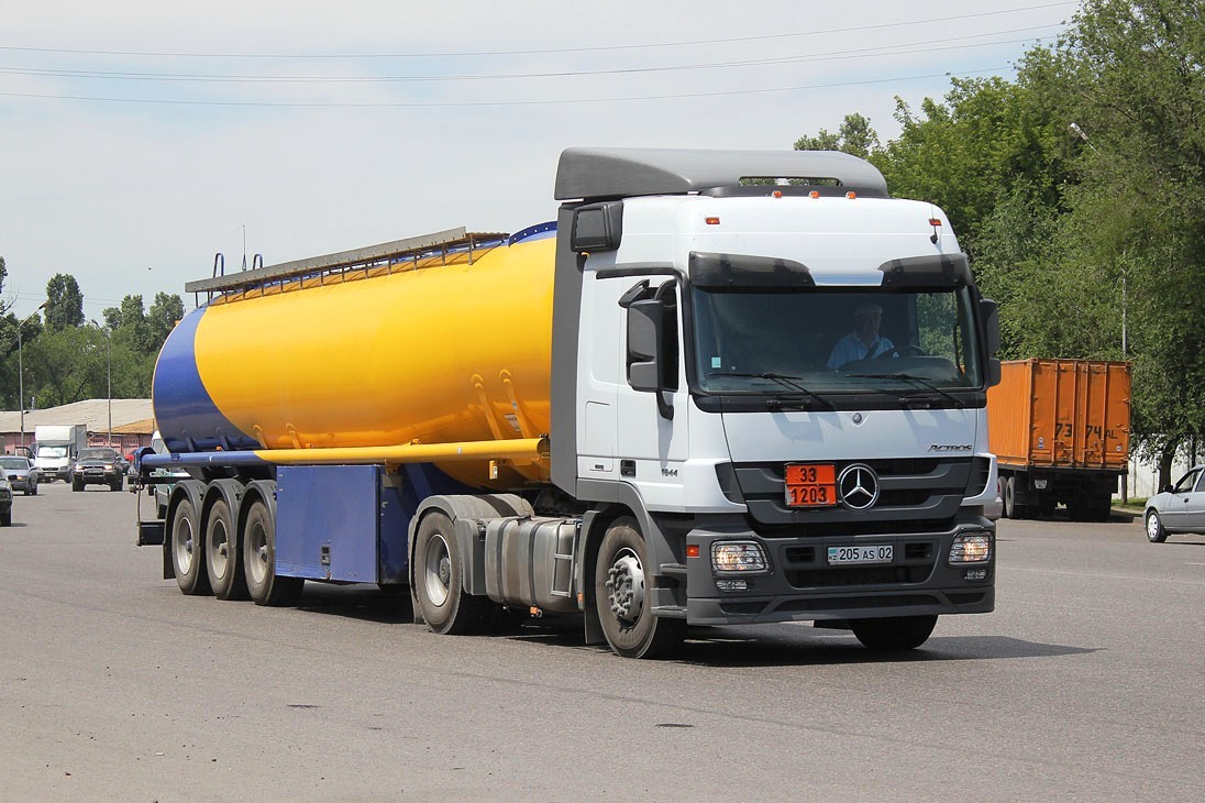 Алматы, № 205 AS 02 — Mercedes-Benz Actros ('2009) 1844