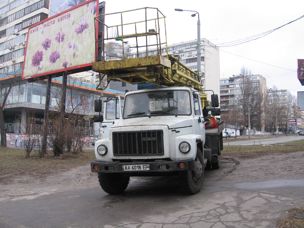 Киев, № АА 6018 ЕР — ГАЗ-3309