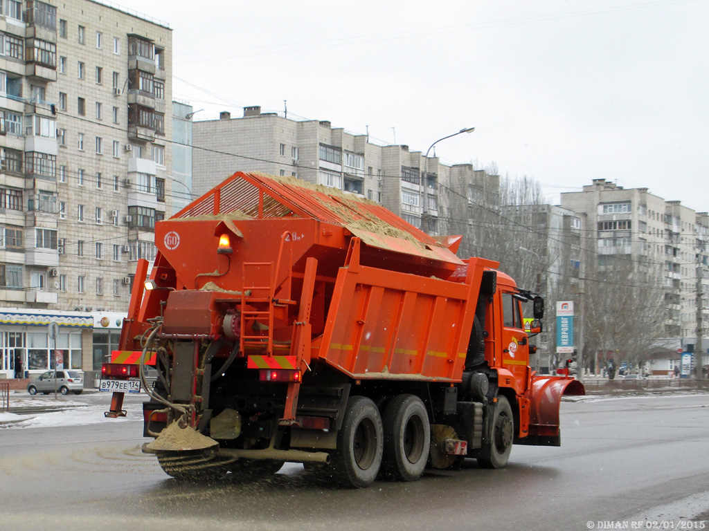 Волгоградская область, № В 979 ЕЕ 134 — КамАЗ-65115-L4