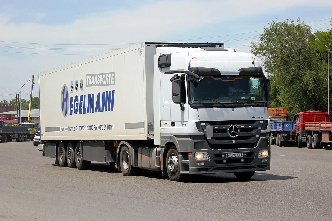 Карагандинская область, № M 040 DH — Mercedes-Benz Actros ('2009) 1846