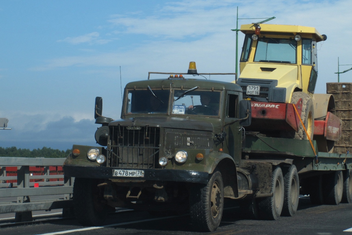 Санкт-Петербург, № В 478 МР 78 — КрАЗ-258Б1; Санкт-Петербург, № 1791 РО 78 — Dynapac (общая модель)