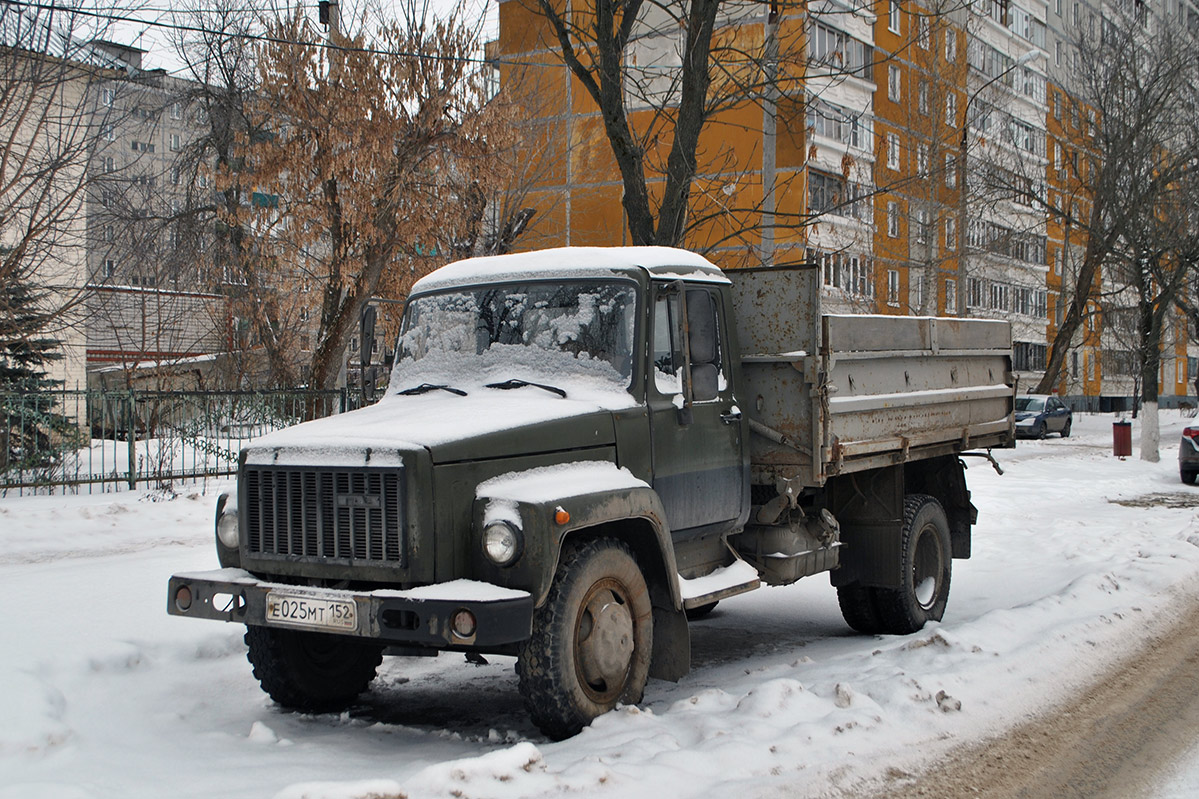 Нижегородская область, № Е 025 МТ 152 — ГАЗ-3307