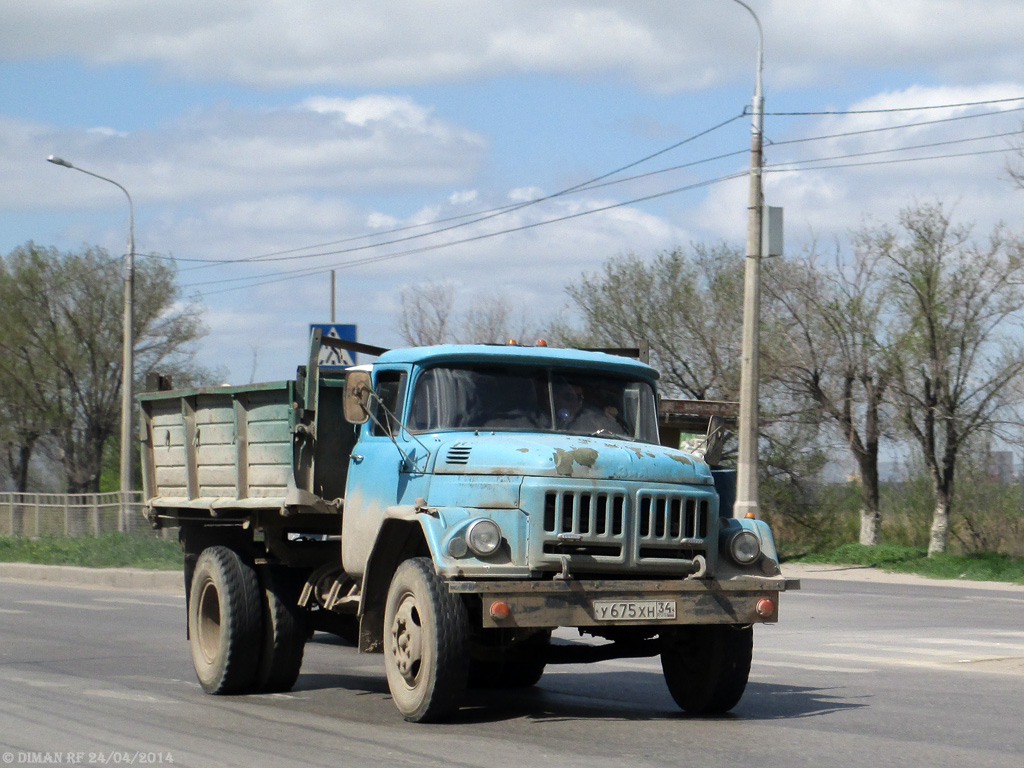 Волгоградская область, № У 675 ХН 34 — ЗИЛ-495710