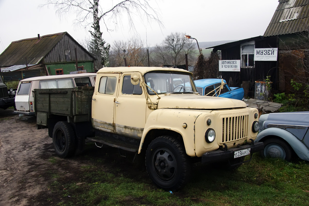 Тульская область, № Е 236 АУ 71 — ГАЗ-52-04