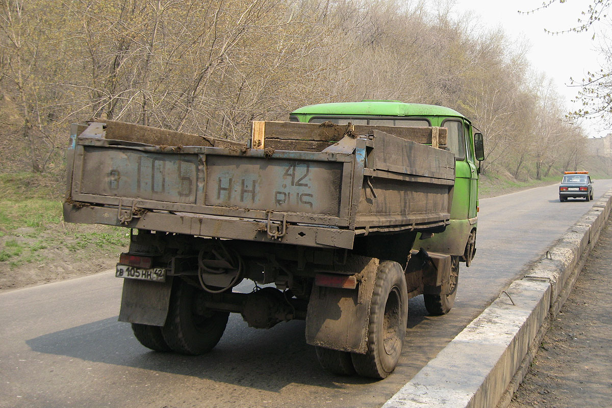 Кемеровская область, № В 105 НН 42 — IFA W50L/K