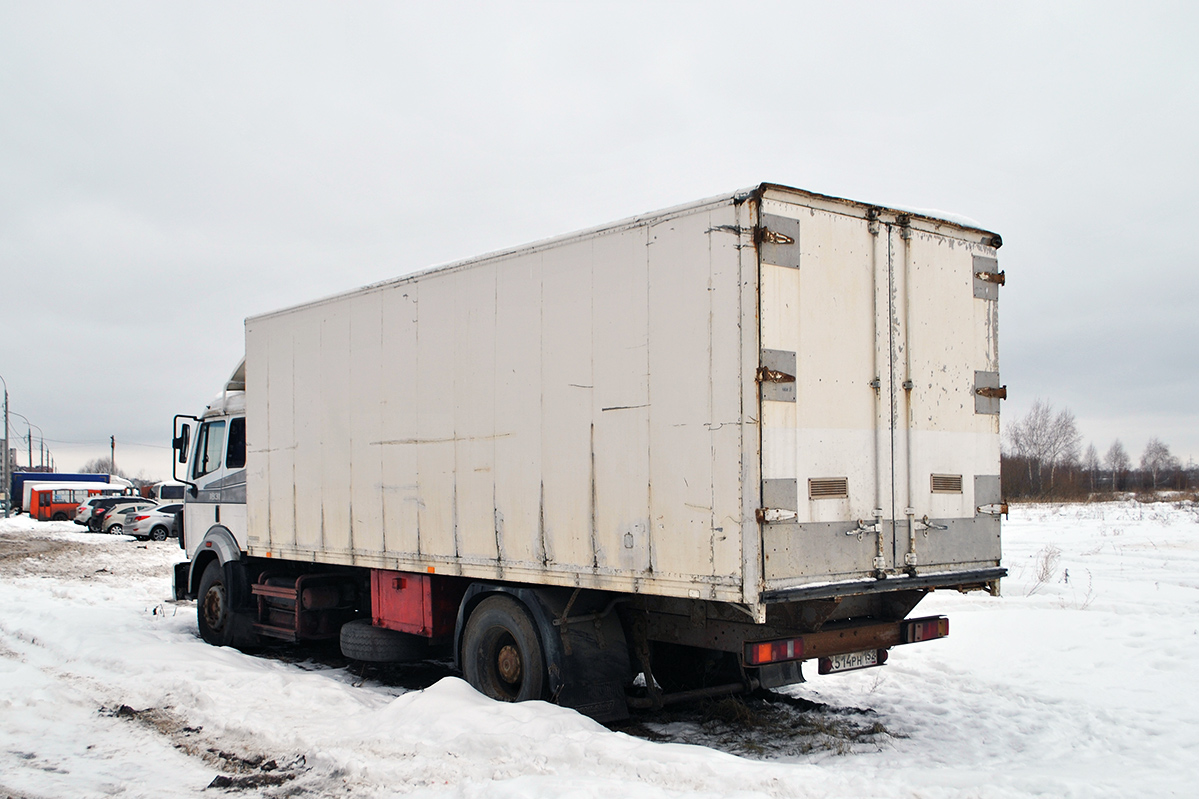 Нижегородская область, № К 514 РН 152 — Mercedes-Benz SK 1831