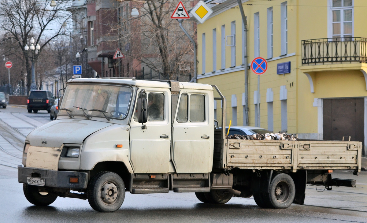 Москва, № М 654 СК 177 — ЗИЛ-5301ME "Бычок"