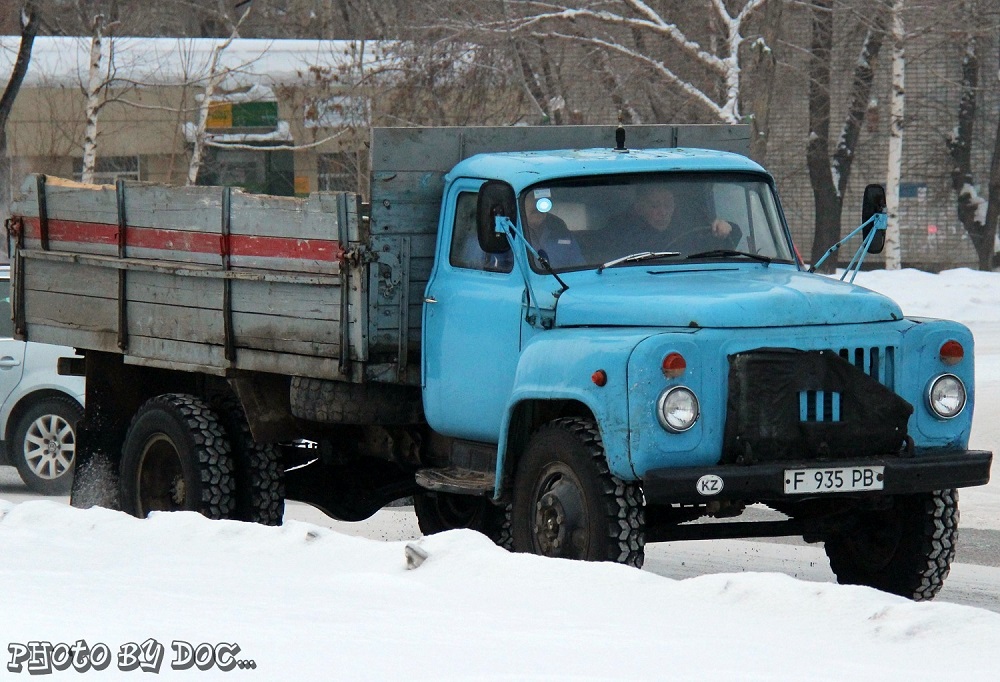 Восточно-Казахстанская область, № F 935 PB — ГАЗ-53-12