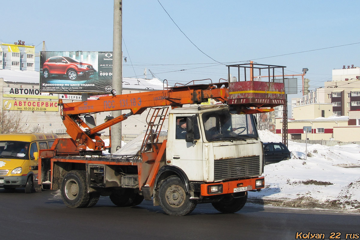 Алтайский край, № Н 200 ТА 22 — МАЗ-533702