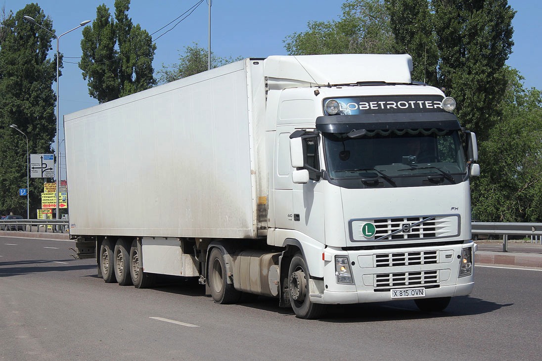 Туркестанская область, № X 815 OVN — Volvo ('2002) FH12.440