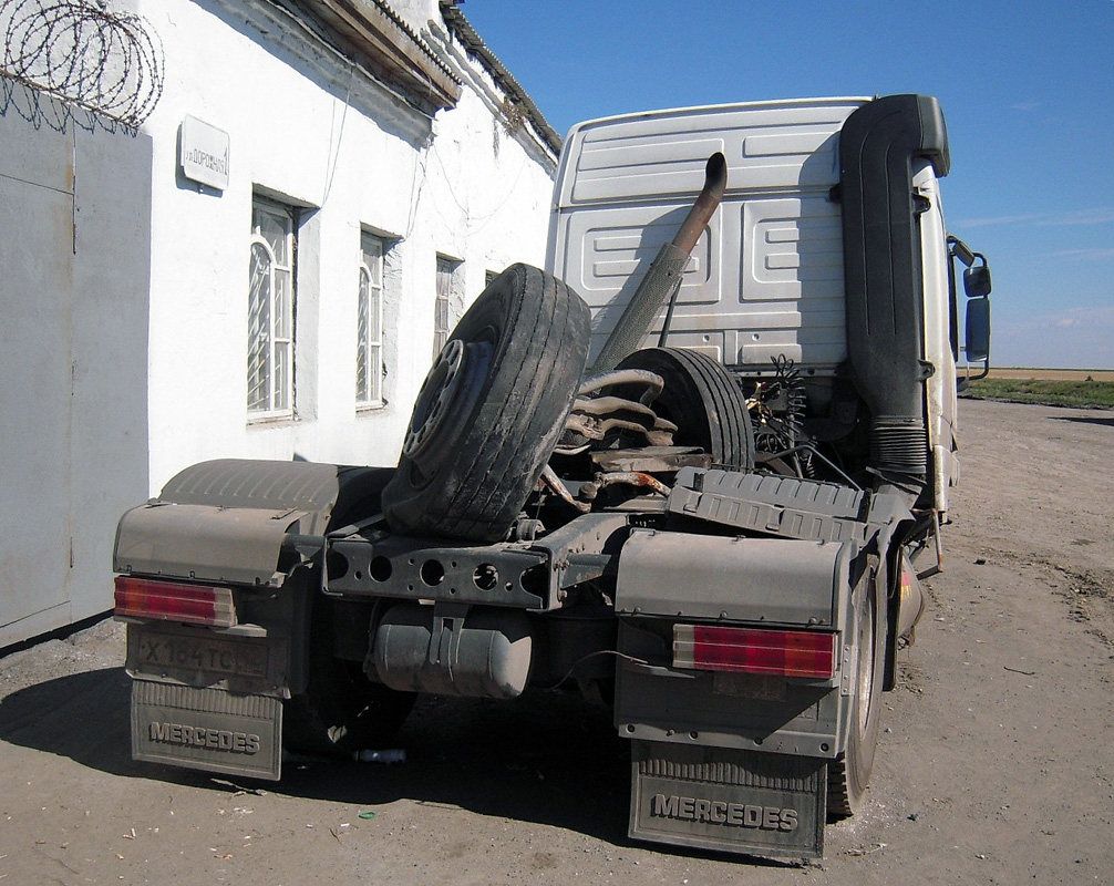 Кемеровская область, № Х 184 ТС 42 — Mercedes-Benz Actros ('1997) 1835