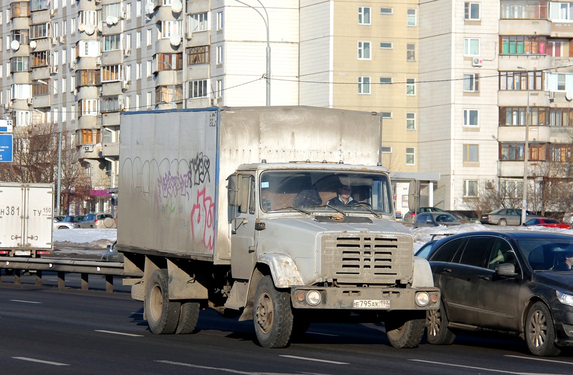 Москва, № Е 795 АК 197 — ЗИЛ-433112