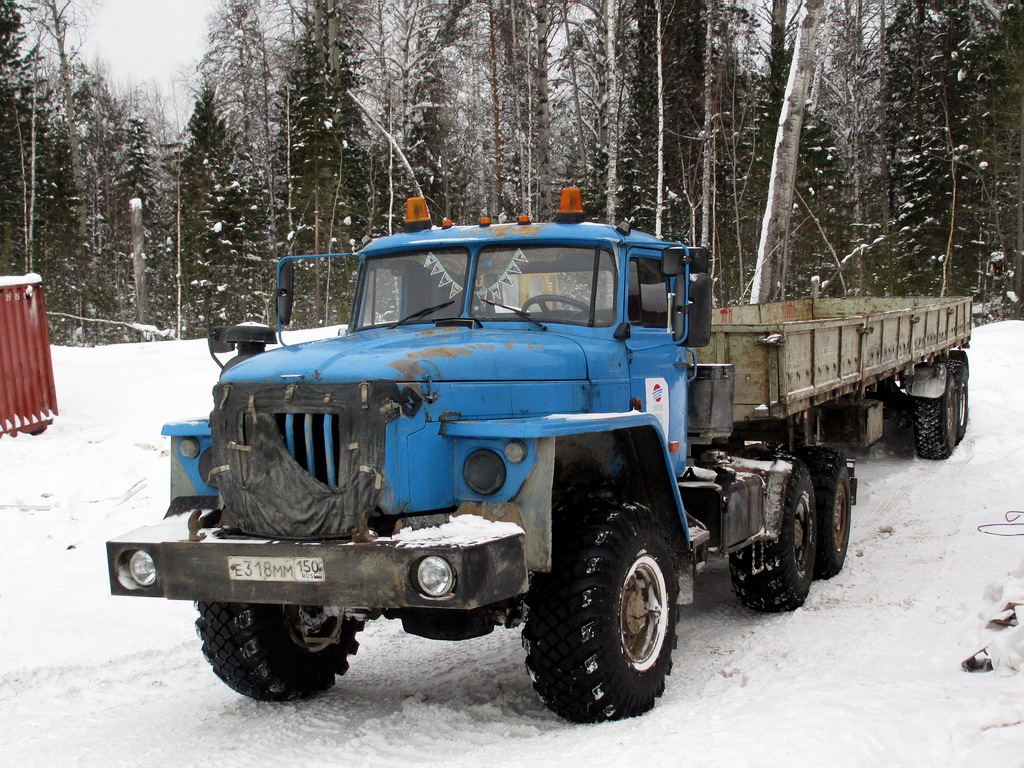 Московская область, № Е 318 ММ 150 — Урал-44202-41