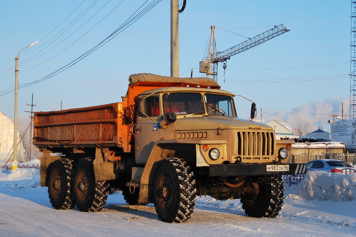 Ханты-Мансийский автоном.округ, № М 983 ОА 86 — Урал-5557