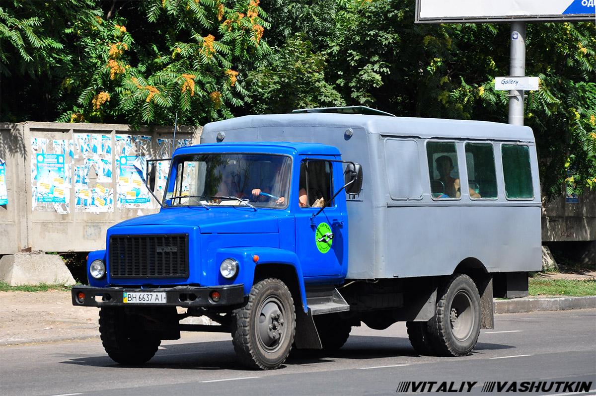 Одесская область, № ВН 6637 АІ — ГАЗ-33072