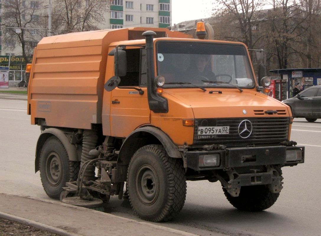 Башкортостан, № В 095 УА 02 — Mercedes-Benz Unimog U1400