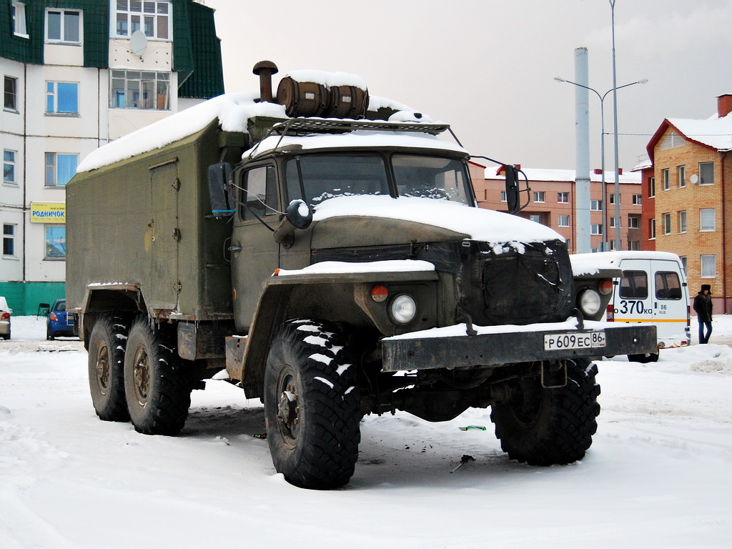 Ханты-Мансийский автоном.округ, № Р 609 ЕС 86 — Урал-43203