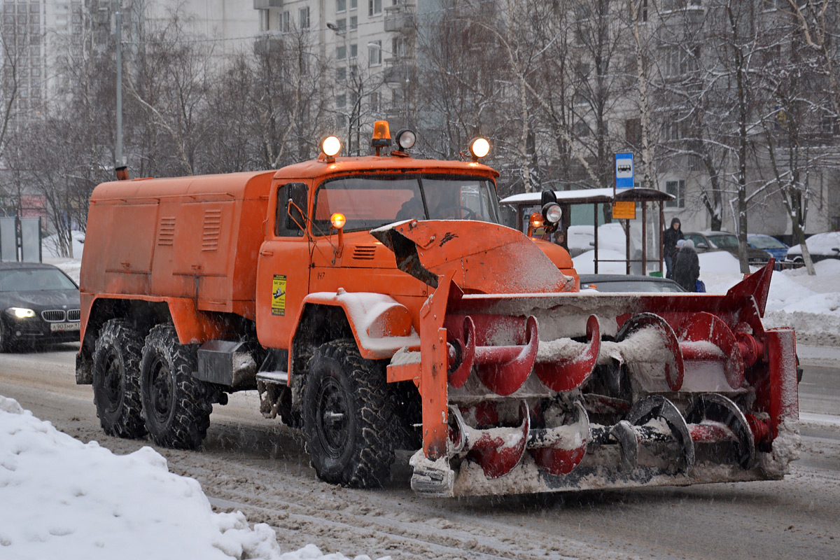 Москва, № 147 — ЗИЛ-131