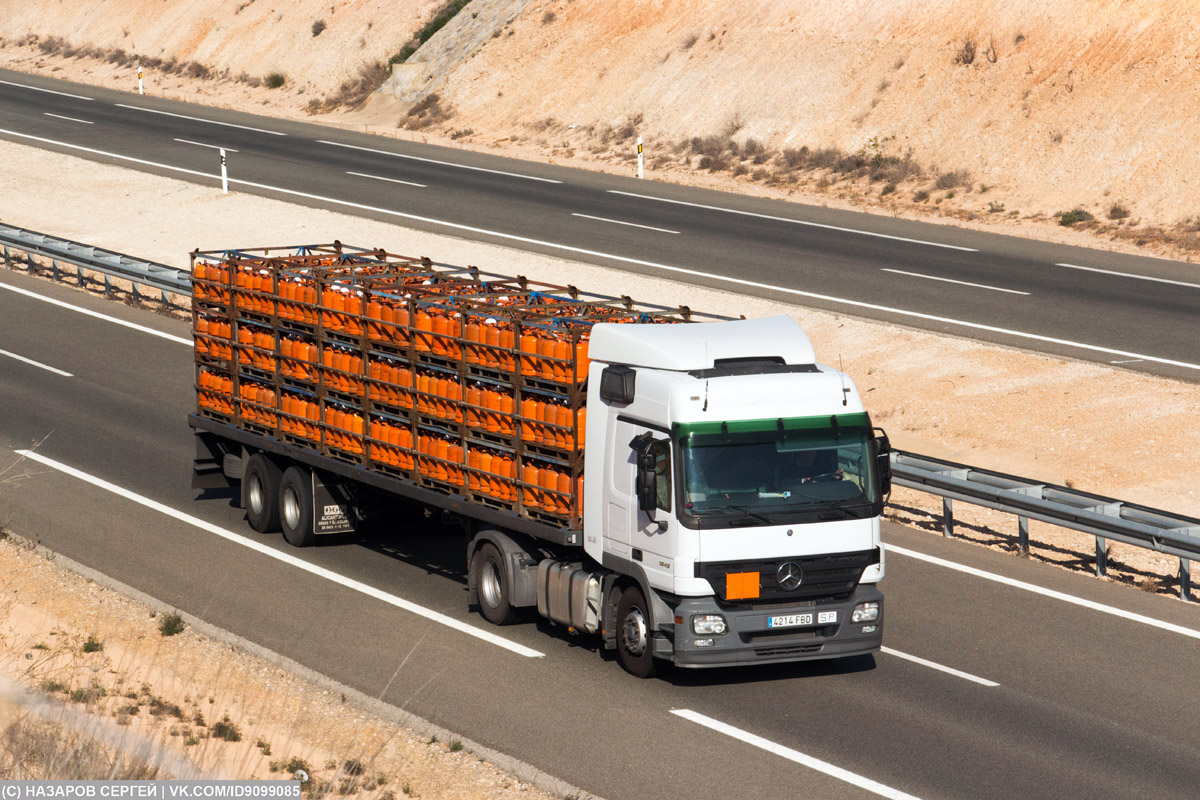 Испания, № 4214 FBD — Mercedes-Benz Actros ('2003) 1846