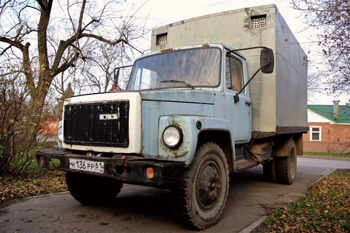 Ростовская область, № Н 136 РР 61 — ГАЗ-33073