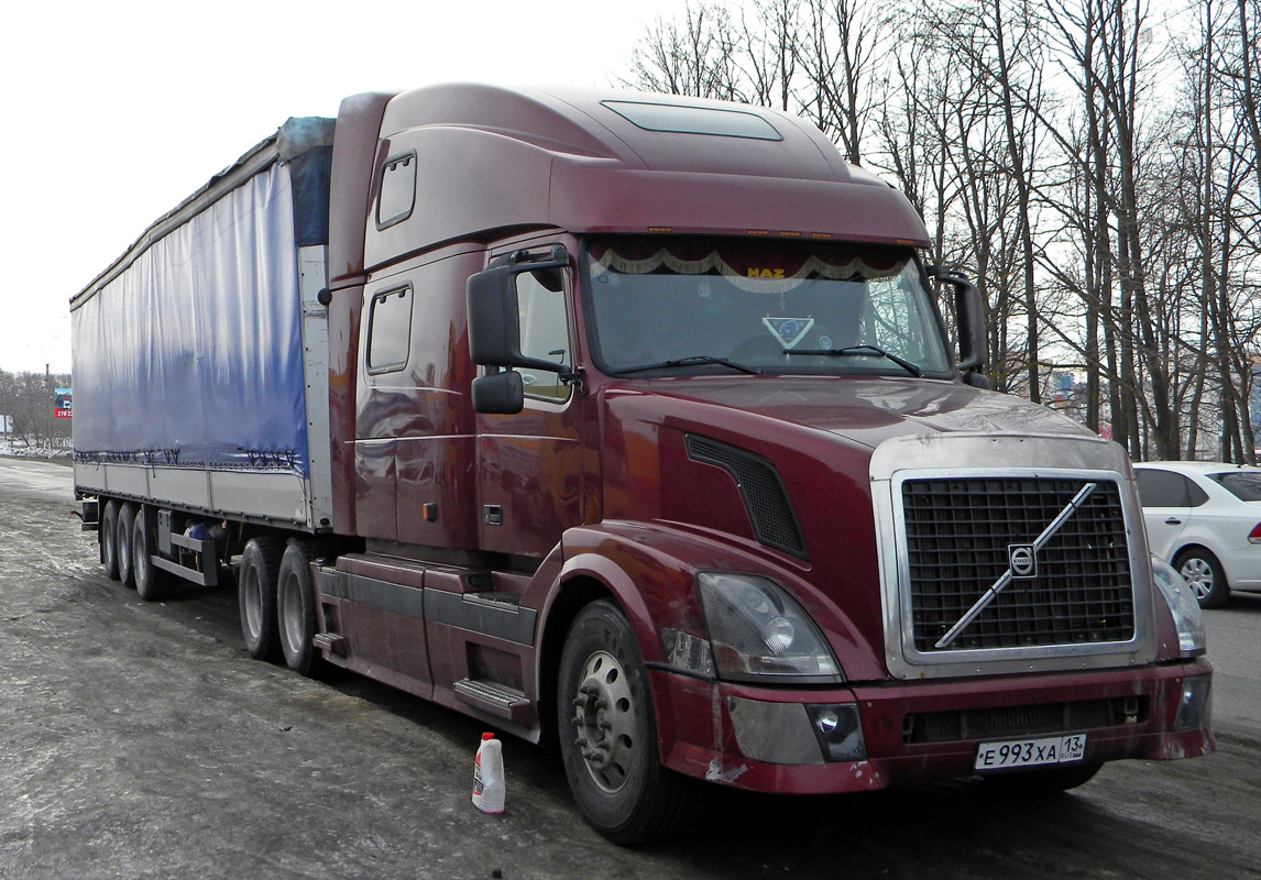 Мордовия, № Е 993 ХА 13 — Volvo VNL780