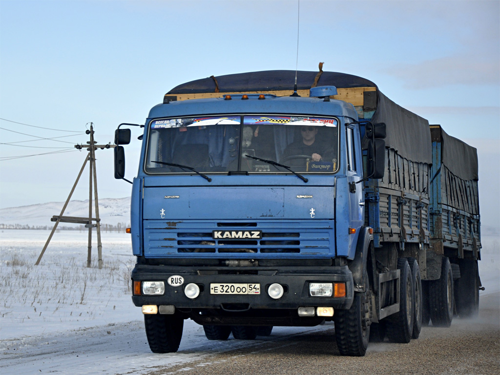 Новосибирская область, № Е 320 ОО 54 — КамАЗ-53215-15 [53215R]