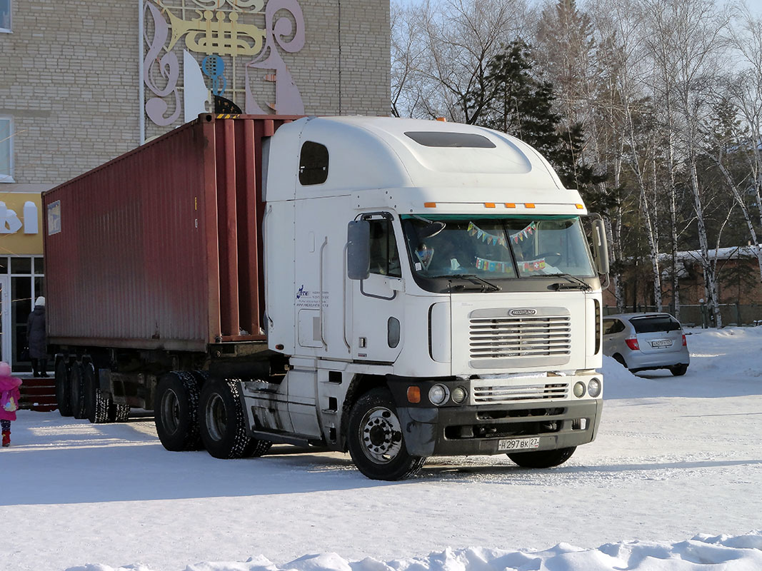 Хабаровский край, № Н 297 ВК 27 — Freightliner Argosy