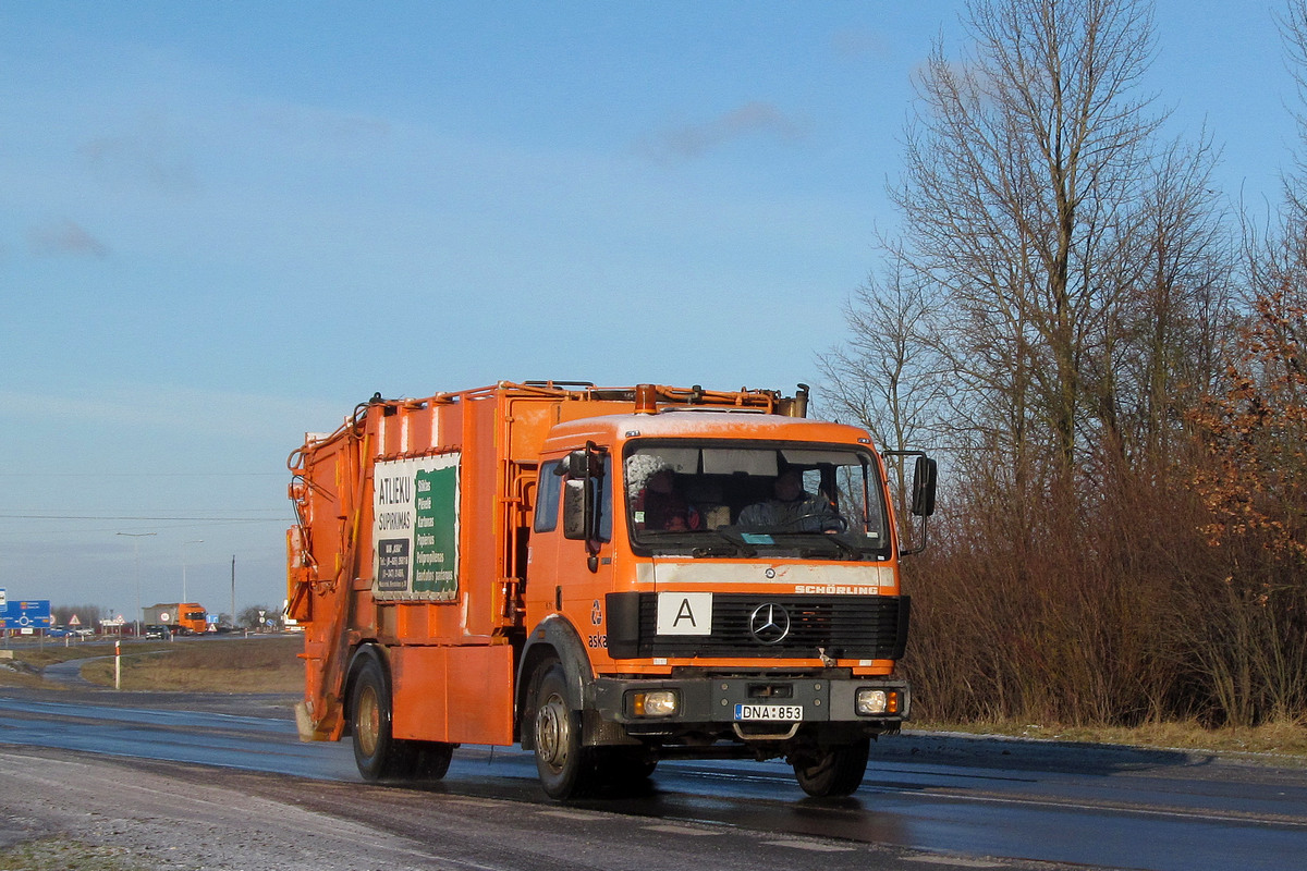 Литва, № DNA 853 — Mercedes-Benz SK (общ. мод.)