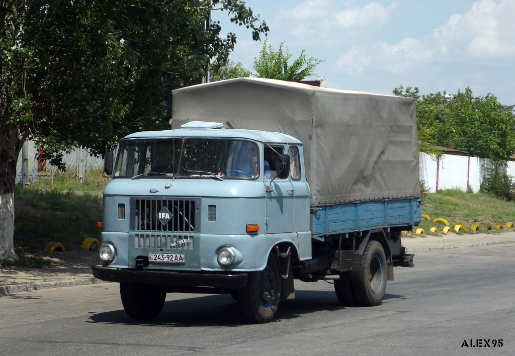 Днепропетровская область, № 243-92 АА — IFA W50L/FP