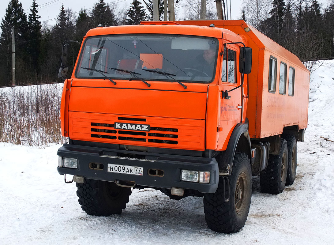 Москва, № Н 009 АК 77 — КамАЗ-43118-15 [43118R]