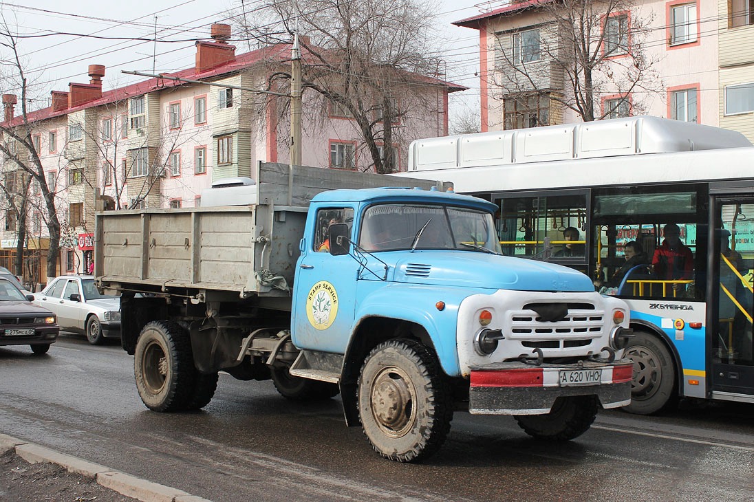 Алматы, № A 620 VHO — ЗИЛ-495710