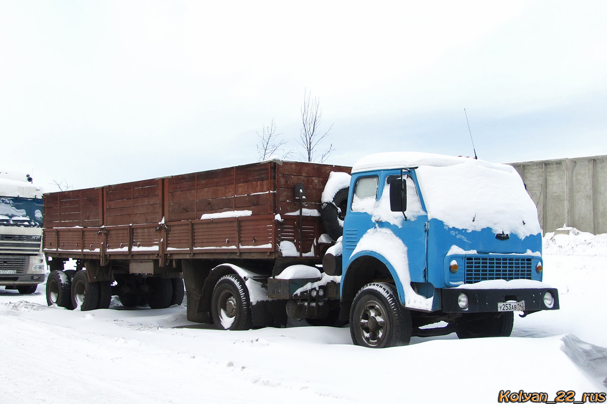 Алтайский край, № У 253 АВ 142 — МАЗ-5429