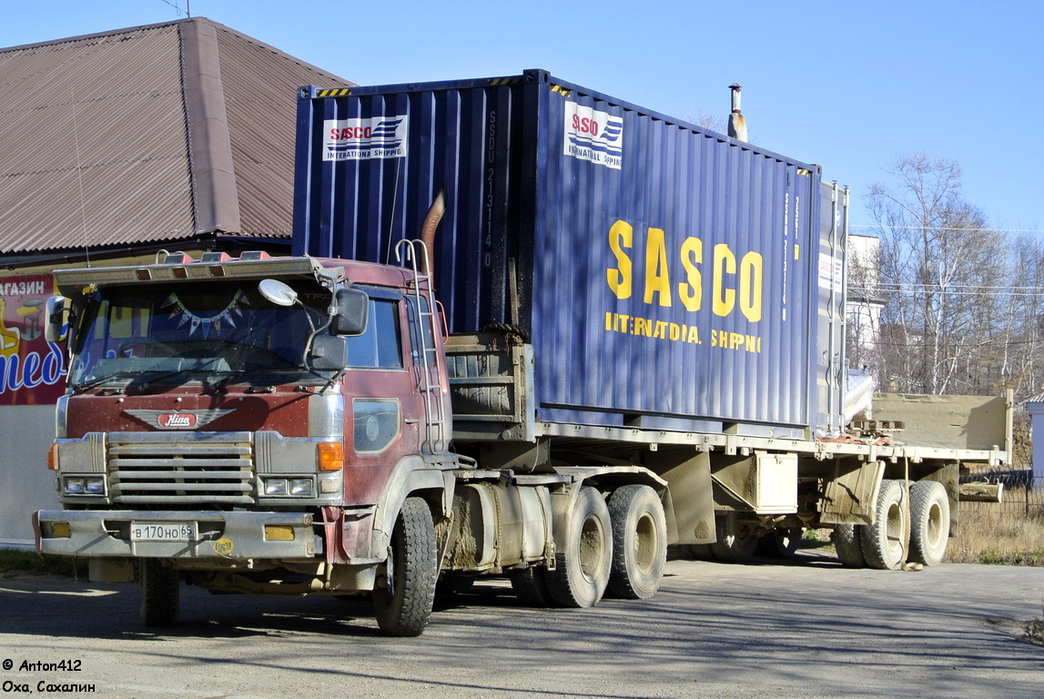 Сахалинская область, № В 170 НО 65 — Hino Profia