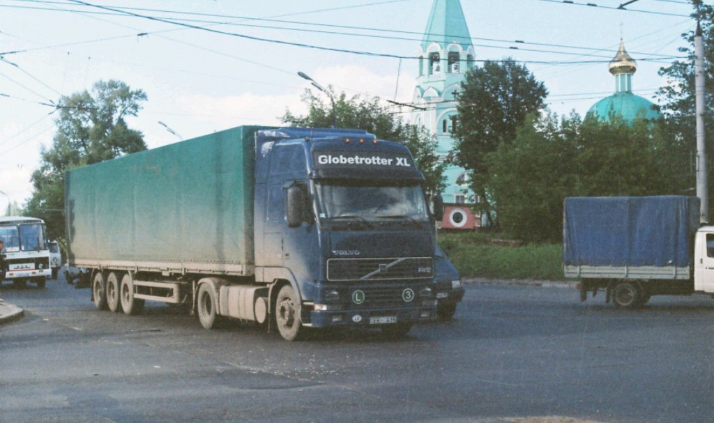 Латвия, № EE-415 — Volvo ('1993) FH-Series