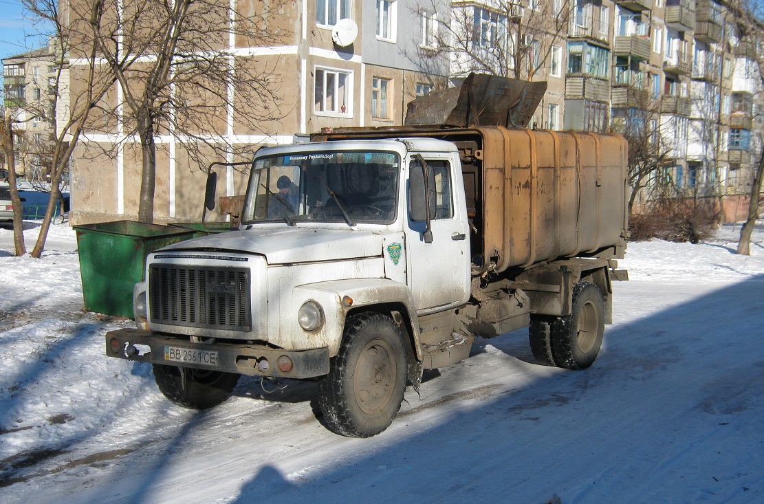 Луганская область, № ВВ 2561 СЕ — ГАЗ-3307