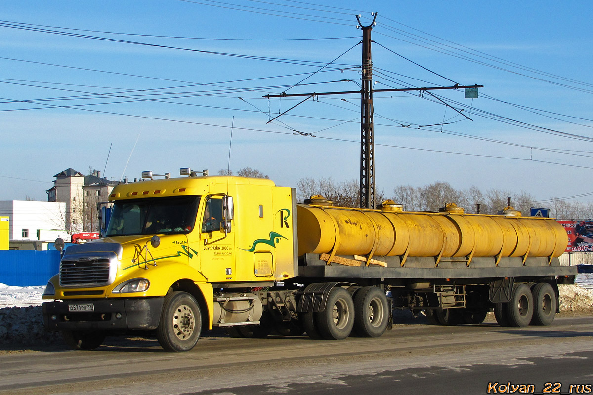 Алтайский край, № О 571 РН 22 — Freightliner Columbia