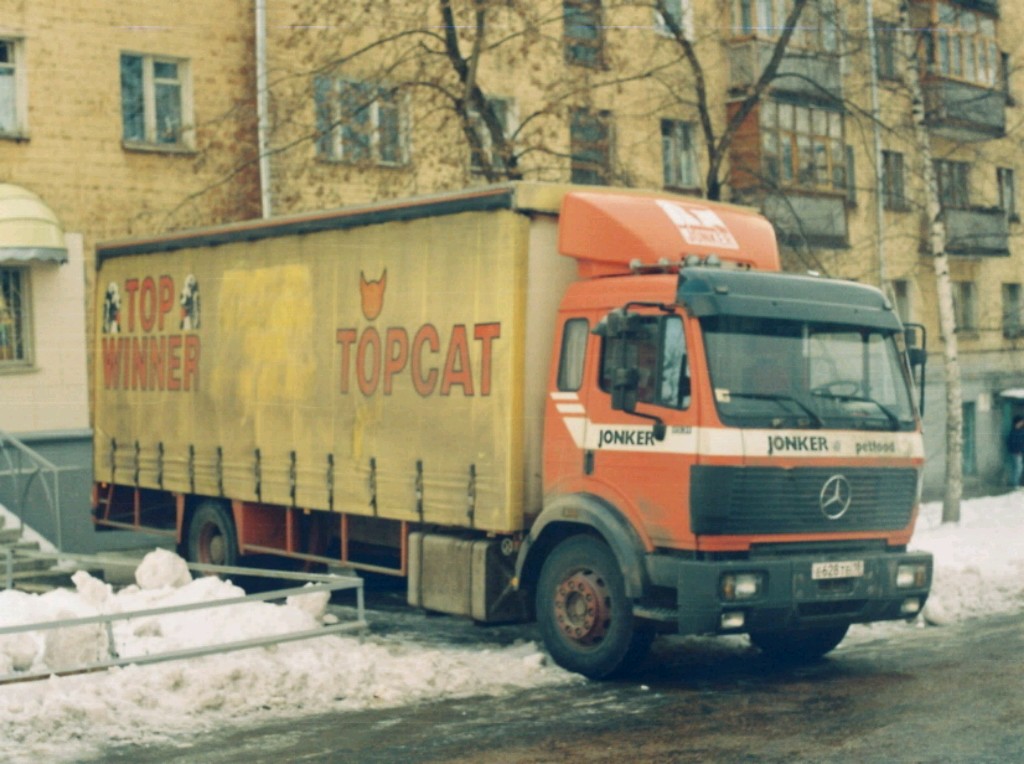 Удмуртия, № Е 628 ТЕ 18 — Mercedes-Benz SK (общ. мод.)