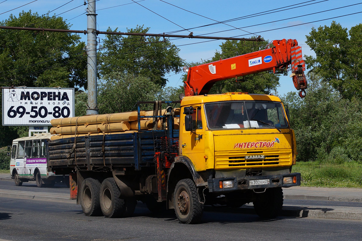 Архангельская область, № Н 300 ЕМ 29 — КамАЗ-53228-15 [53228R]