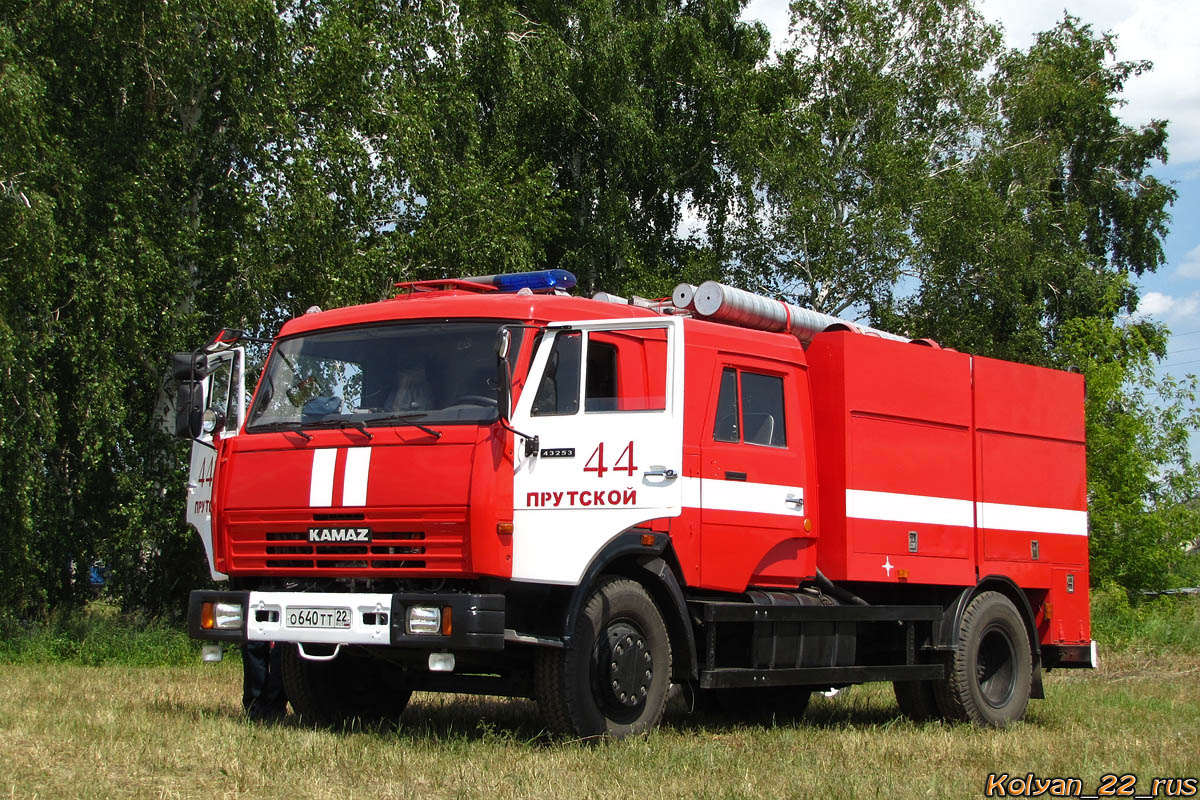 Алтайский край, № О 640 ТТ 22 — КамАЗ-43253-A3