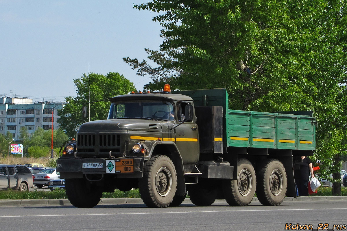 Алтайский край, № Т 744 ВЕ 22 — ЗИЛ-131Н