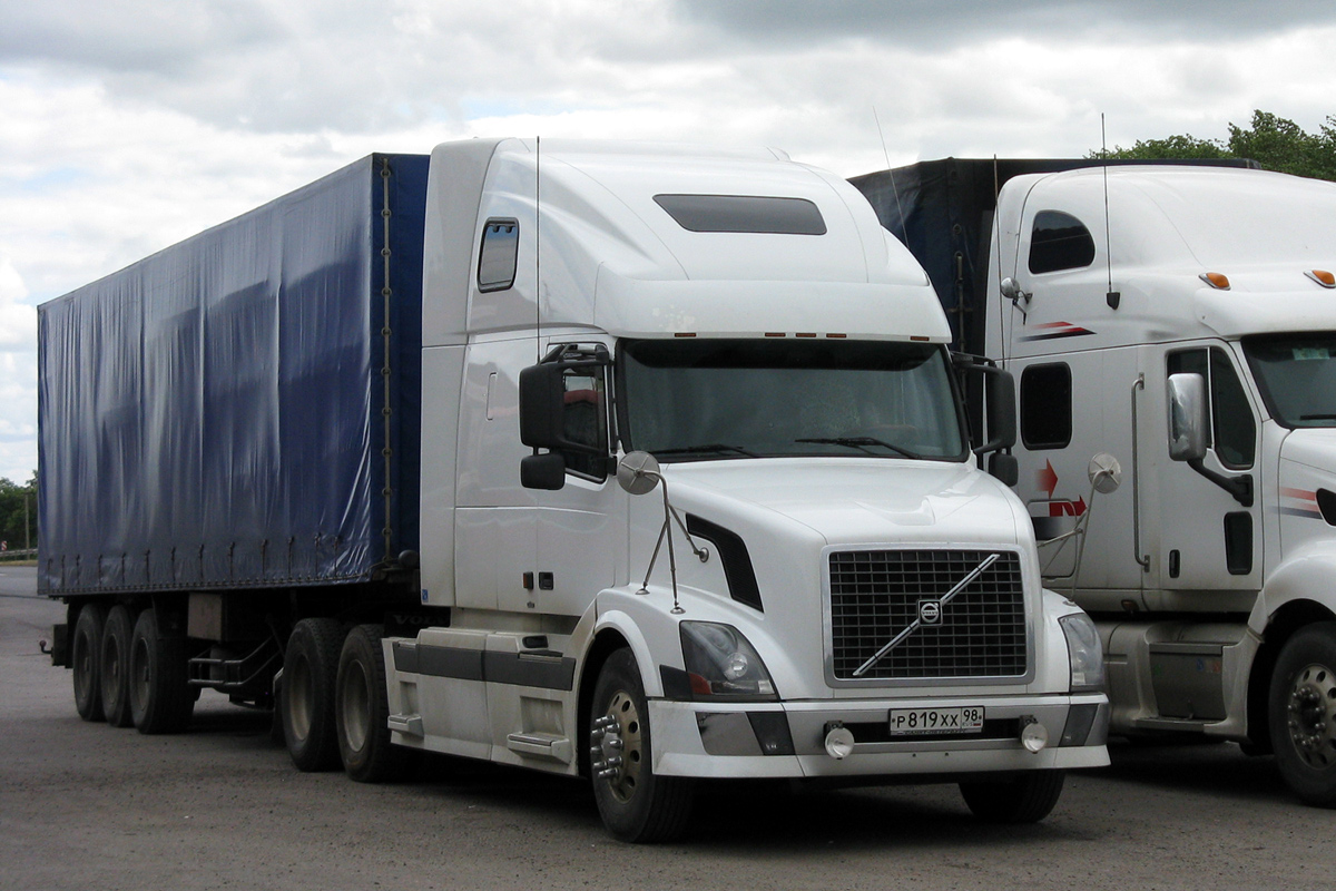 Санкт-Петербург, № Р 819 ХХ 98 — Volvo VNL670